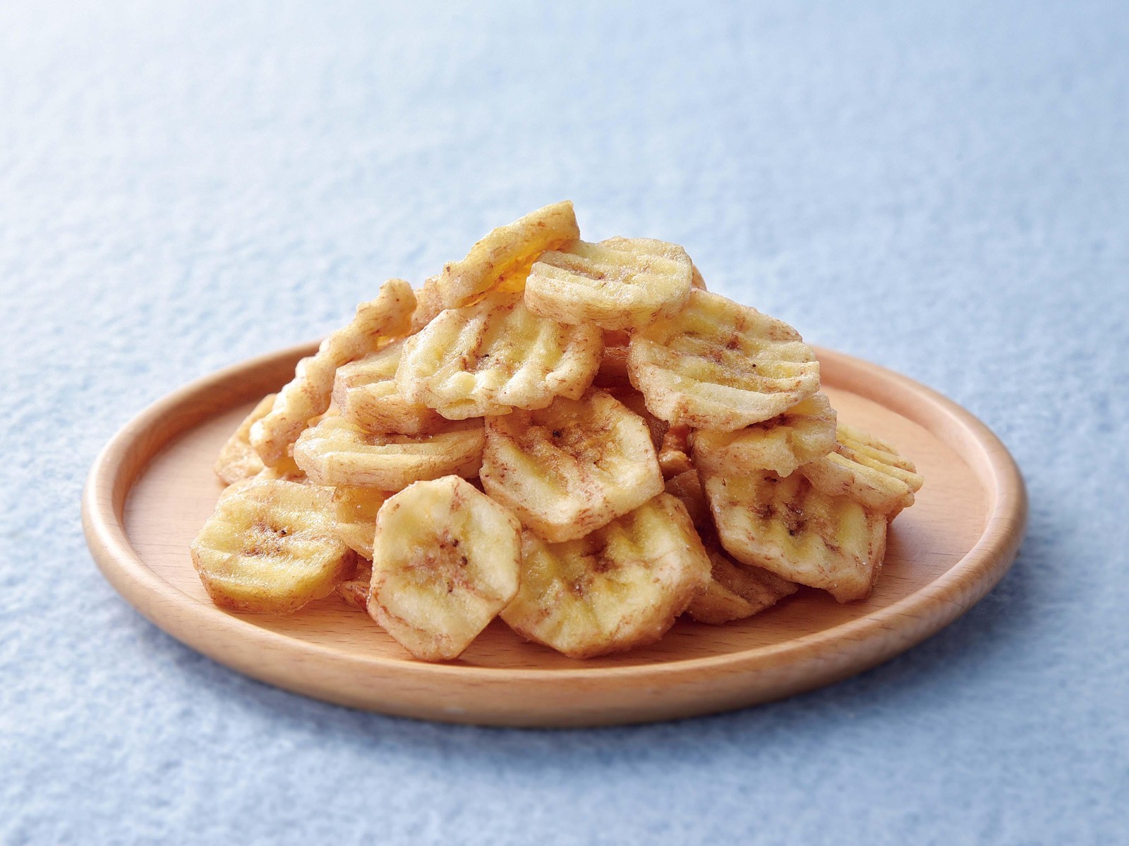 久世福商店 ココナッツオイルで揚げた 塩バナナチップス 1パック（200g