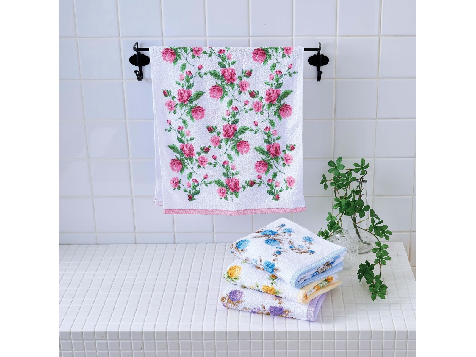 レストローズ　ビンテージ　バラ柄バスタオル　2枚 レストローズ ビンテージ バラ柄バスタオル 2枚 タオル・バス用品