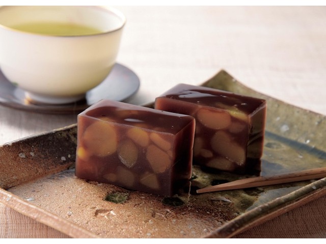 回進堂 岩谷堂羊羹 栗だくさん 1箱（410g）| コープこうべネット