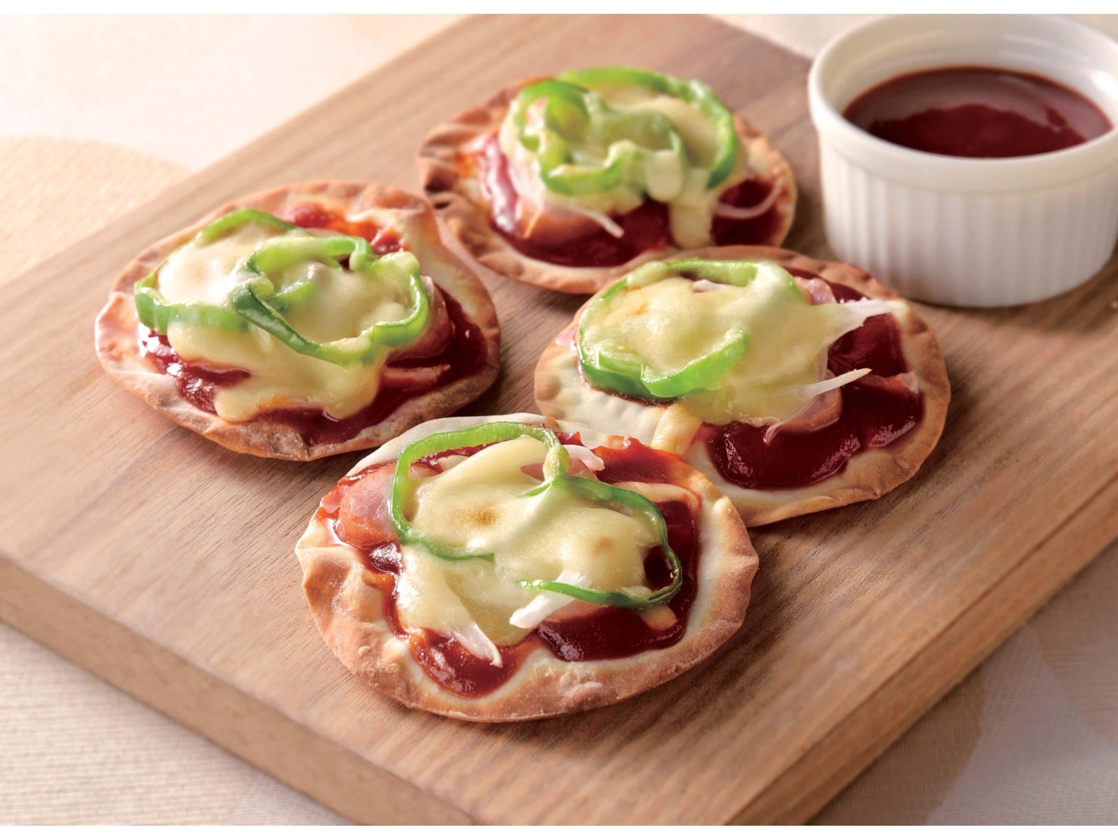 明治屋 タバスコ シラチャーソース 300g| コープこうべネット