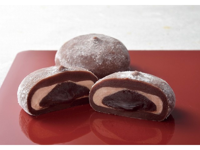 港製菓 とろけて幸せチョコクリームもち 1パック（4コ入）| コープ