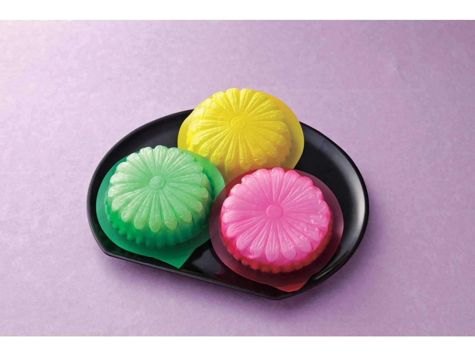 上野砂糖 御供御砂糖3段菊 105g| コープこうべネット