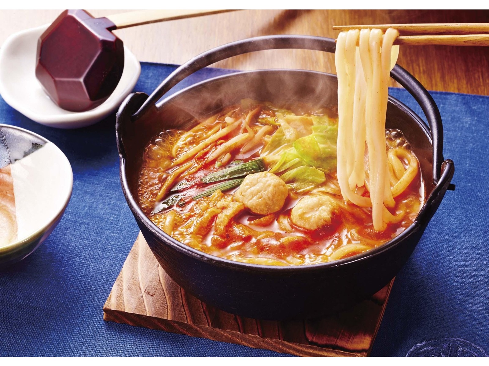 ニッキーフーズ コク旨チゲ鍋うどん 2食入（624g） | コープこうべネット