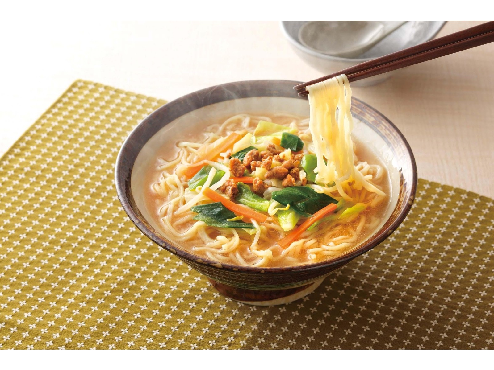濃厚味噌ラーメン 2ケース Amazon.co.jp: 2個セット ヒカキン みそきん 濃厚味噌ラーメン