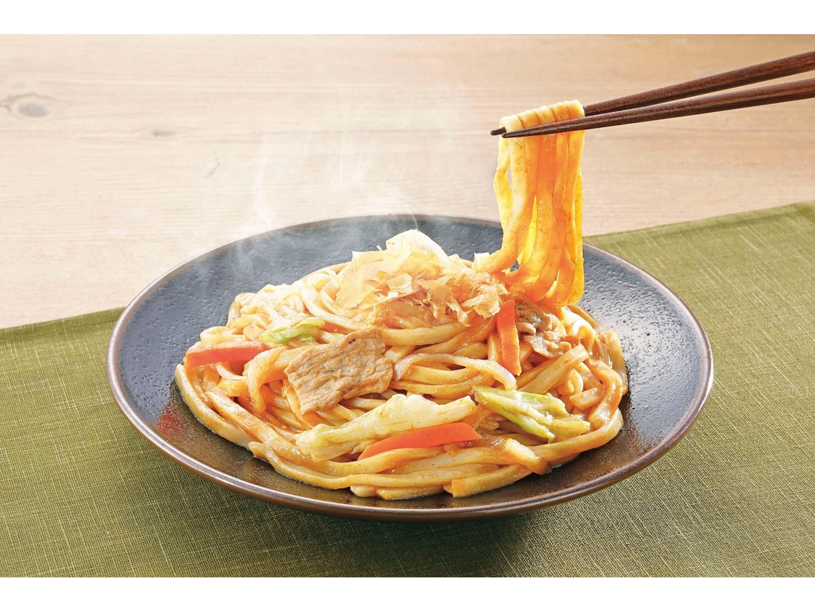 ニッキーフーズ だしが香る国産具材の焼うどん 2食入（520g） | コープ