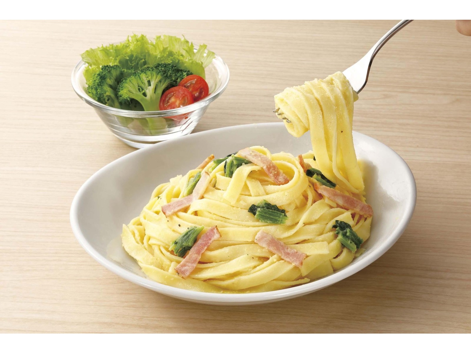 ニッキーフーズ 3種チーズの濃厚カルボナーラ 1食入（268g