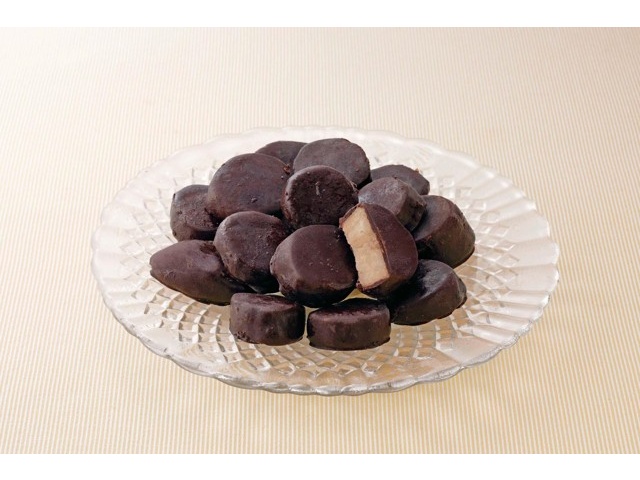 チョコニーナ♡　30袋セット Amazon.co.jp: 不二家 ミニ ハートチョコレート ピーナッツ 1枚