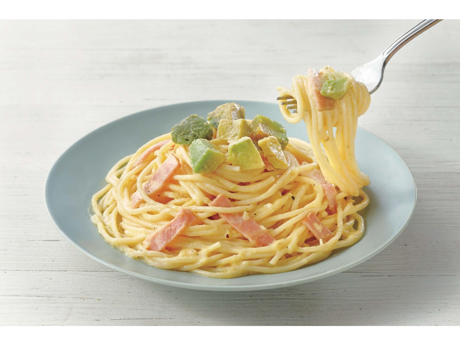 ニッキーフーズ アボカドとチーズのカルボナーラ 1食入(261g)| コープ