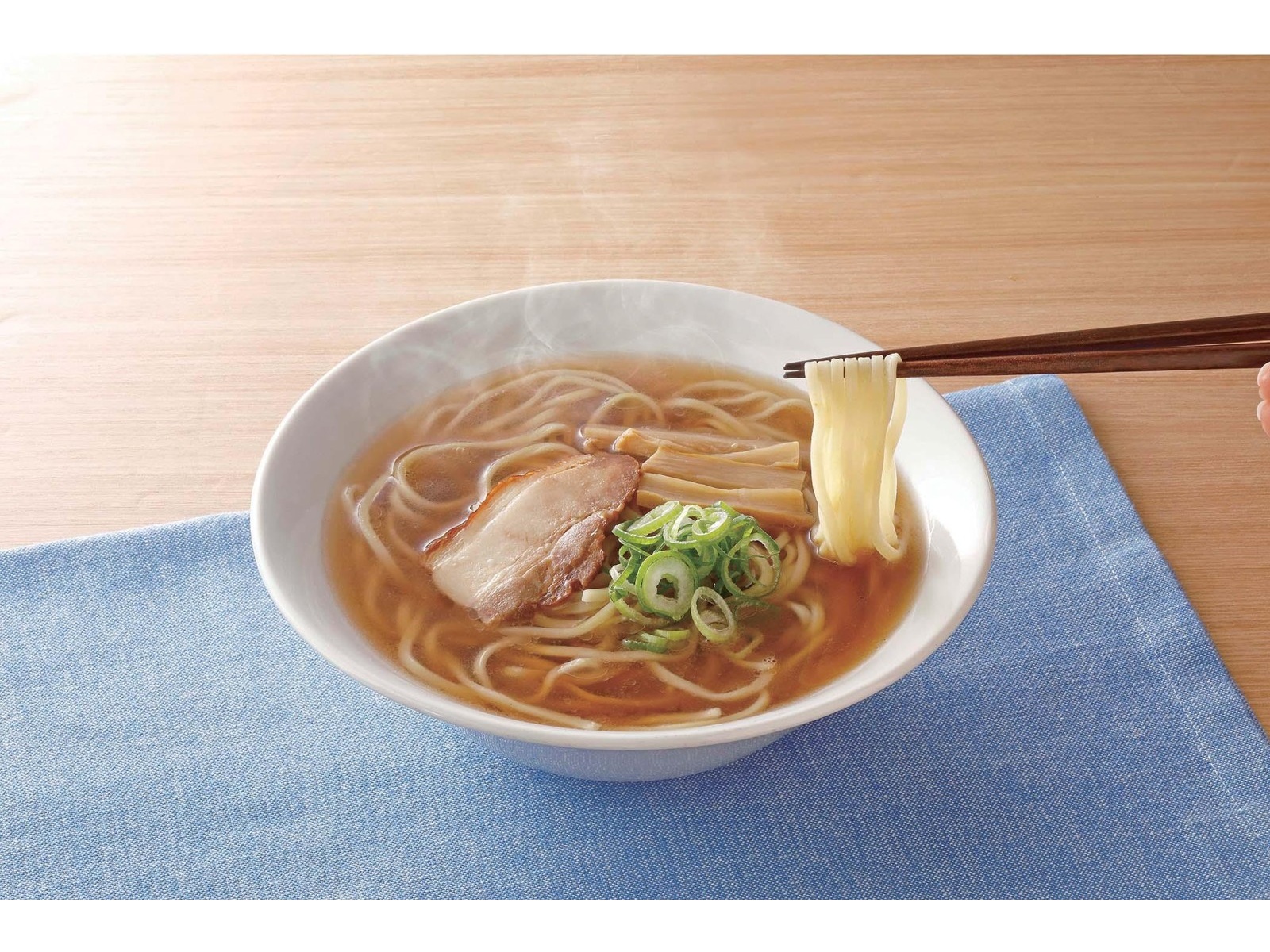札幌ラーメンどさん子監修 旨口醤油ラーメン 2食入(403g) | コープ