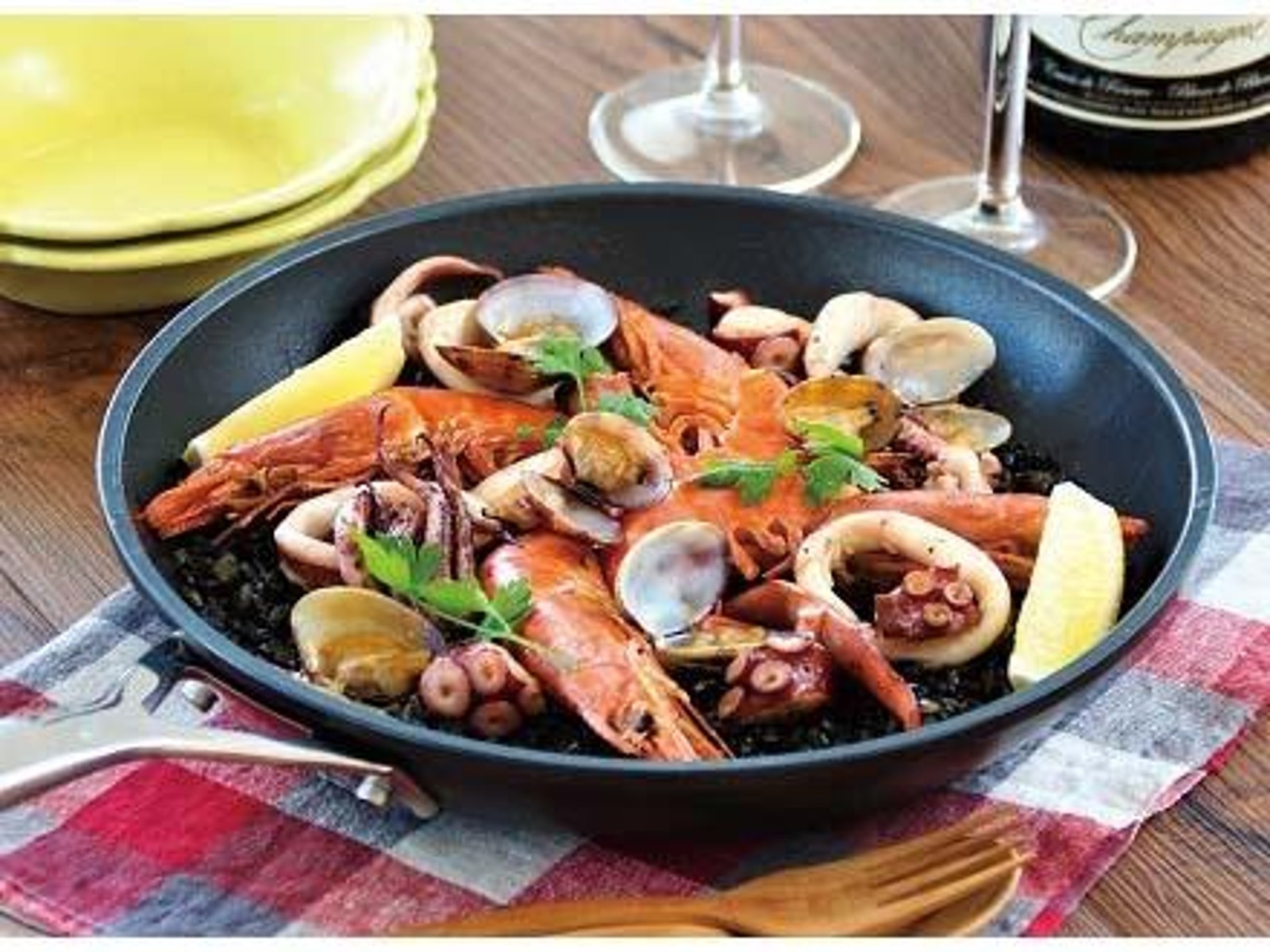 創味食品 ハコネーゼホタルイカの旨みあふれる濃厚イカスミソース 1