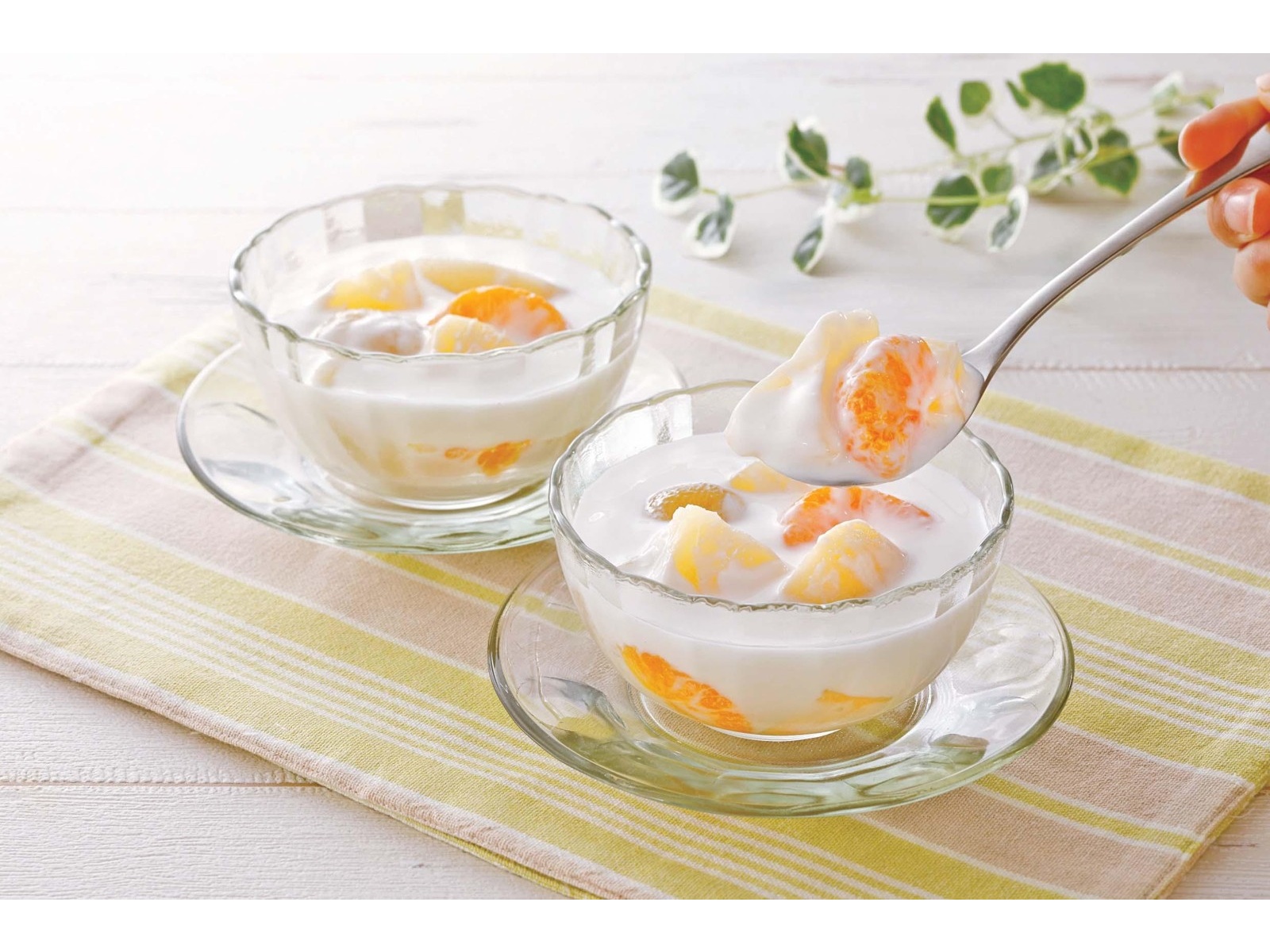 北海道乳業 フルーツサラダヨーグルト 130g| コープこうべネット