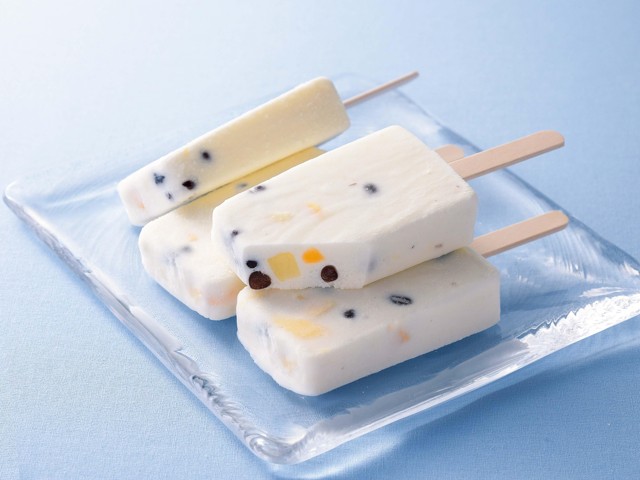 丸永製菓 九州名物 白くま 1箱（60ml×6本入）| コープこうべネット