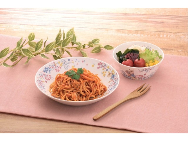 ピーターラビット パスタカレー皿 1枚 フラワーポット | コープこうべ