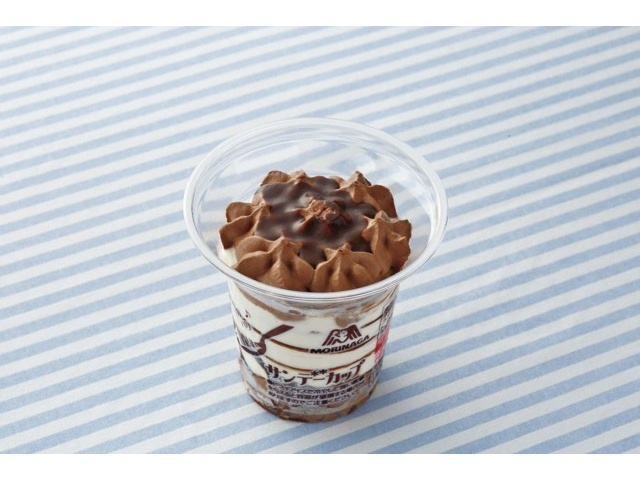 バカラ チョコ・ナッツ サンデーカップ 八角形 バカラ チョコ・ナッツ サンデーカップ 八角形