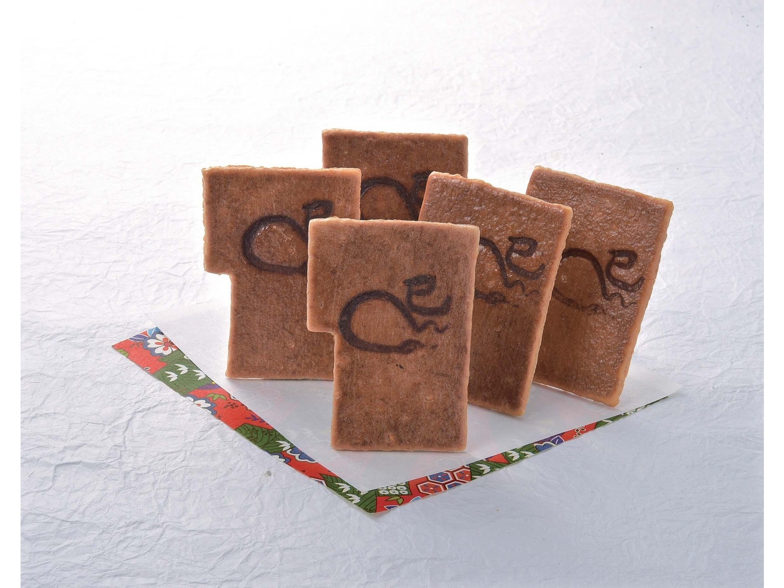 宗家くつわ堂 干支小瓦せんべい 1箱（12枚入）| コープこうべネット